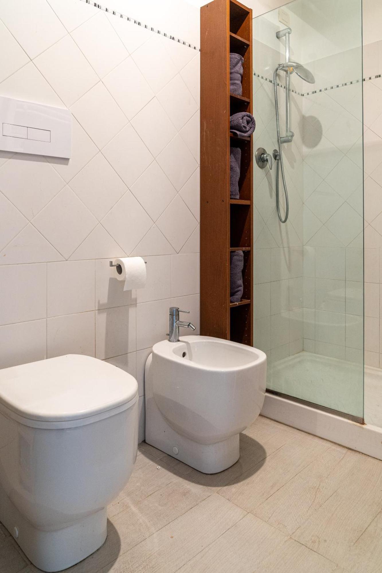 Apartament Historic Apt In The Center Of Lucca With Balcony Zewnętrze zdjęcie